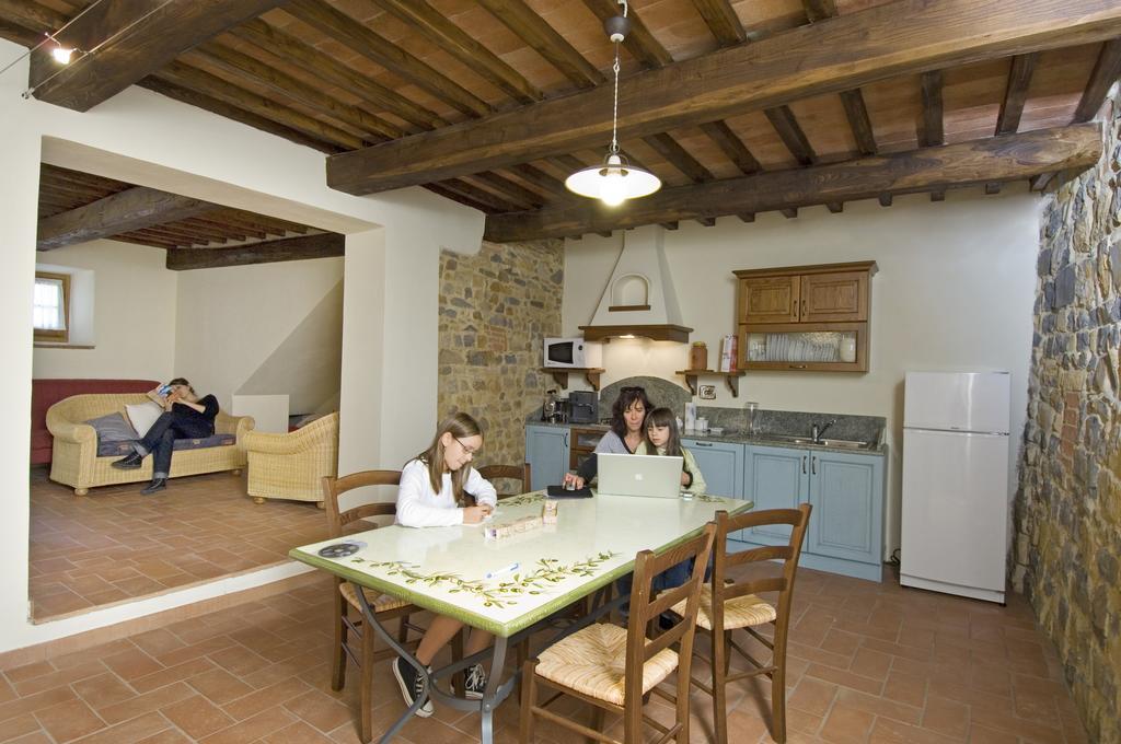 Agriturismo Campo Lungo San Donato in Poggio Phòng bức ảnh